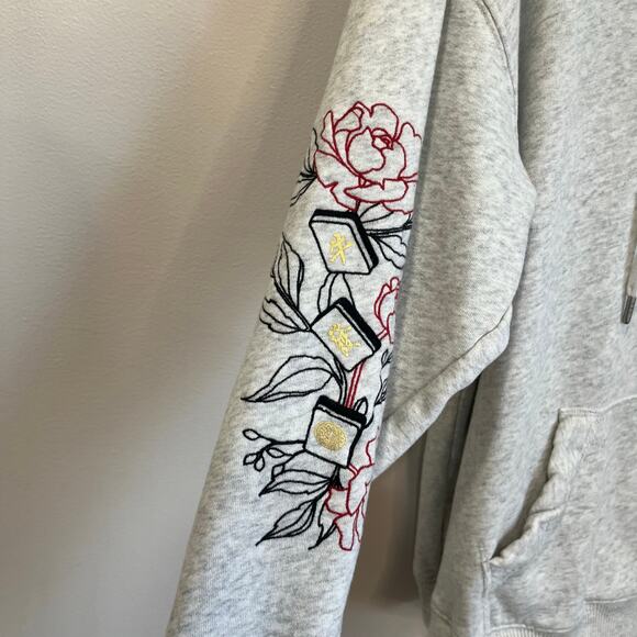 Hollister California Graphic Hoodie Floral Sleeve Embroidery Gray Pullover M - Picture 7 of 8